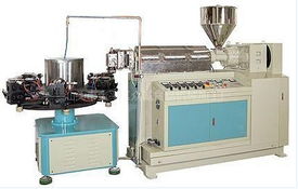 自動(dòng)吹瓶機(jī)與汽車裝飾用品 汕頭金平區(qū)湘源機(jī)械廠的專業(yè)優(yōu)勢(shì)